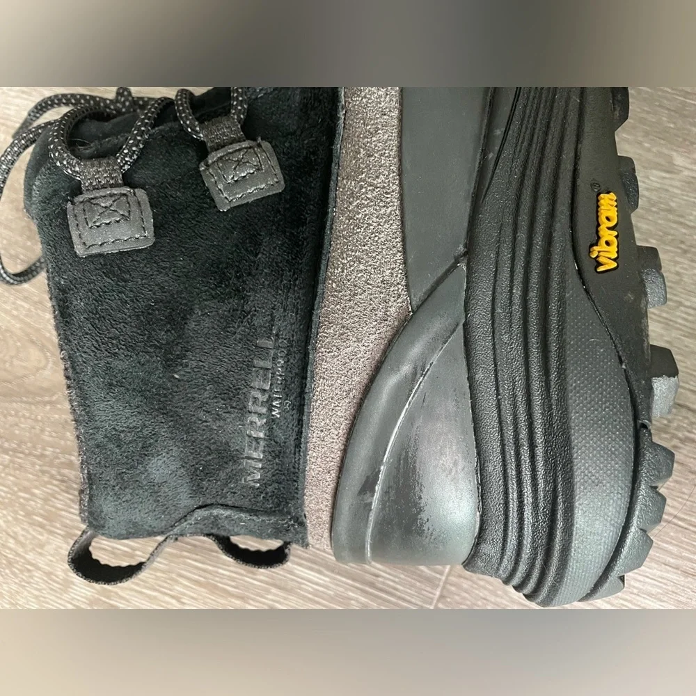 Merrell Kids Black and Gray Boots